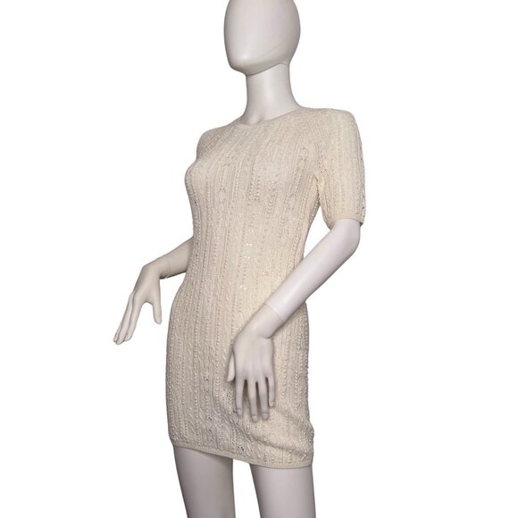 Chanel Dress Size 36 White Cashmere CC Knit Crochet Dress - Picture 3 of 16